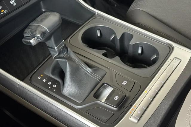 2027 Kia Carnival LXS