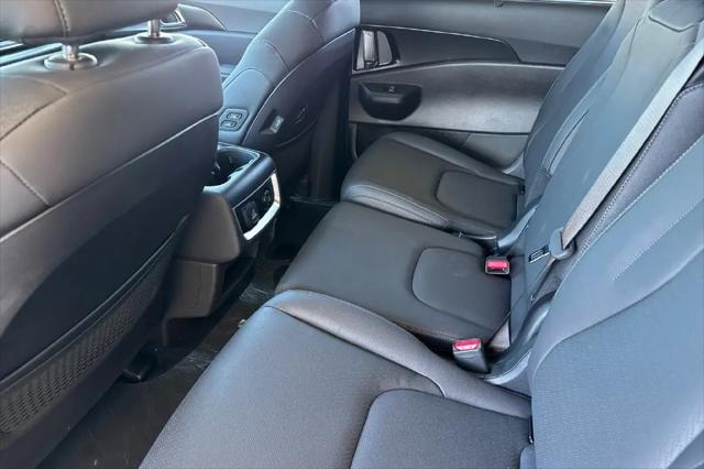 2027 Kia Carnival SX Prestige