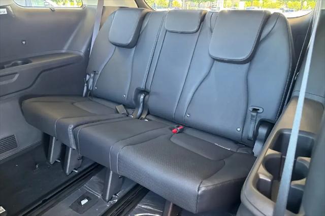 2027 Kia Carnival SX Prestige