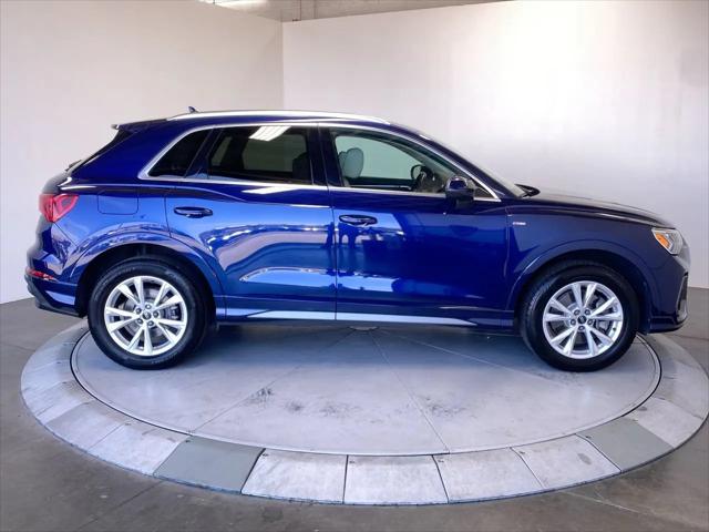 2024 Audi Q3 Premium 45 TFSI S line quattro Tiptronic