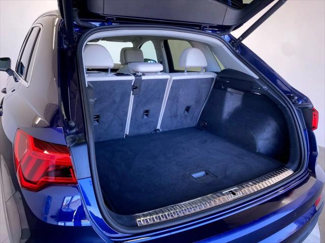 2024 Audi Q3 Premium 45 TFSI S line quattro Tiptronic