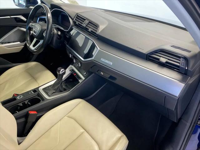 2024 Audi Q3 Premium 45 TFSI S line quattro Tiptronic