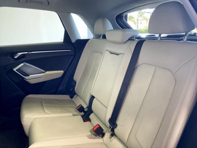2024 Audi Q3 Premium 45 TFSI S line quattro Tiptronic