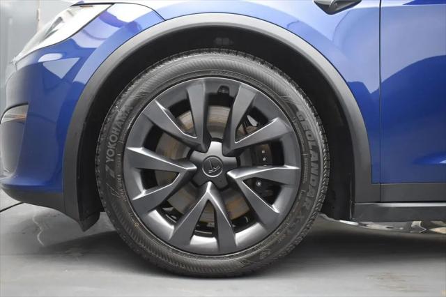 2023 Tesla Model X Standard Range