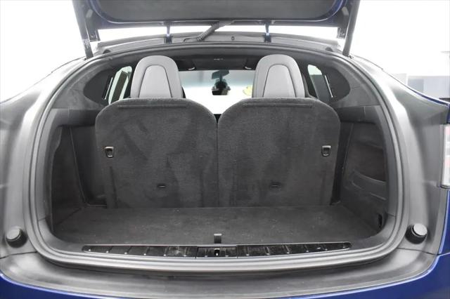 2023 Tesla Model X Standard Range