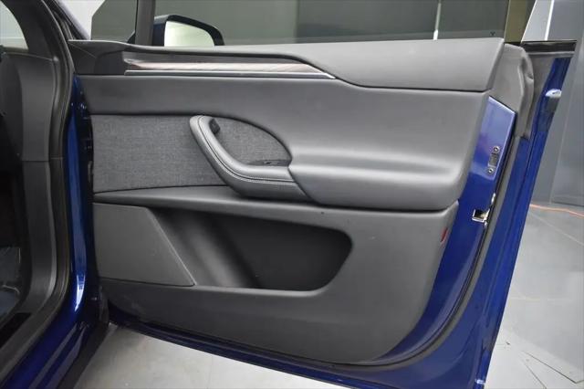 2023 Tesla Model X Standard Range