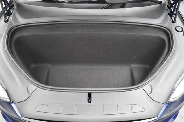 2023 Tesla Model X Standard Range