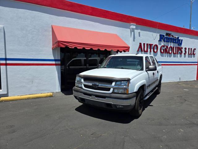 2005 Chevrolet Avalanche Z71 for sale in Phoenix, AZ