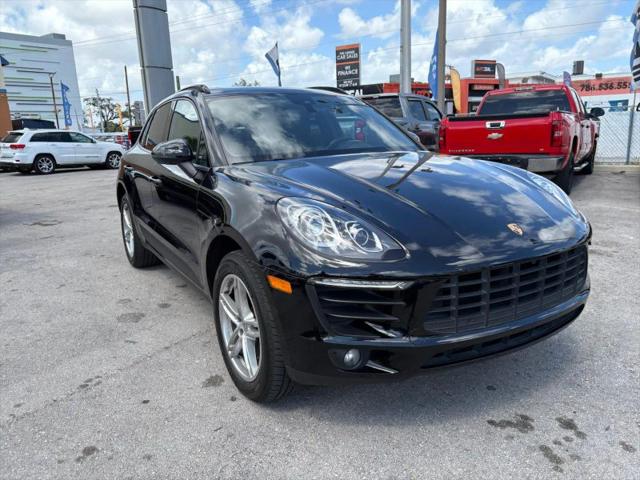 2017 Porsche Macan Base
