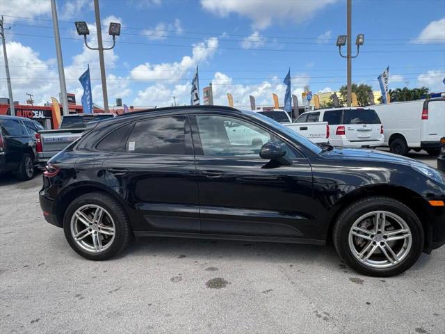 2017 Porsche Macan Base