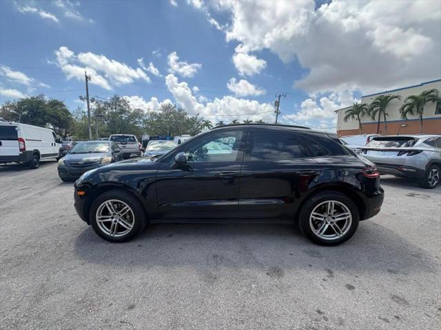 2017 Porsche Macan Base