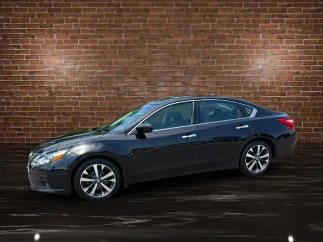 2016 Nissan Altima 2.5 SR for sale in Princeton, MN