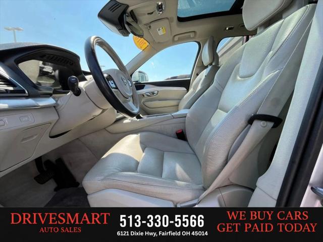 2016 Volvo XC90 T6 Momentum