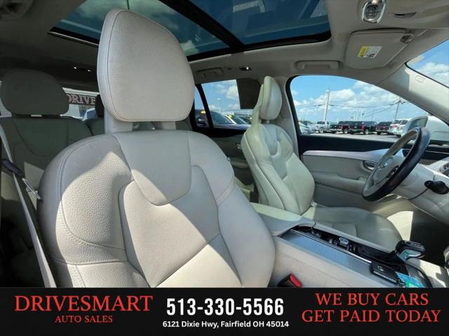 2016 Volvo XC90 T6 Momentum