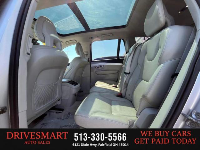 2016 Volvo XC90 T6 Momentum