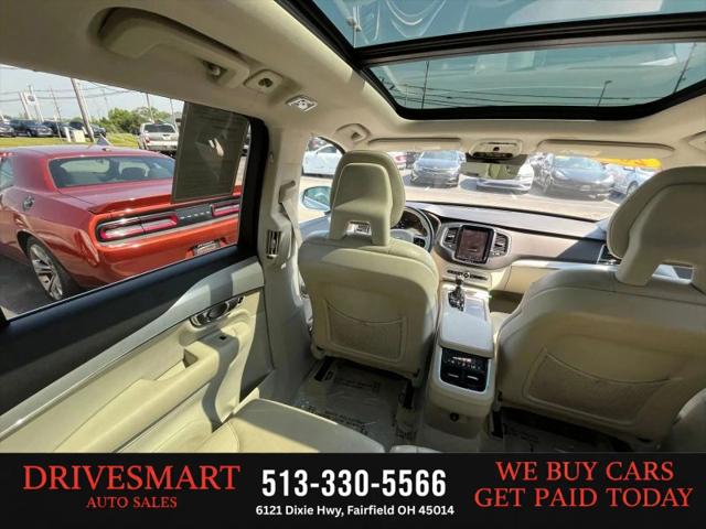 2016 Volvo XC90 T6 Momentum