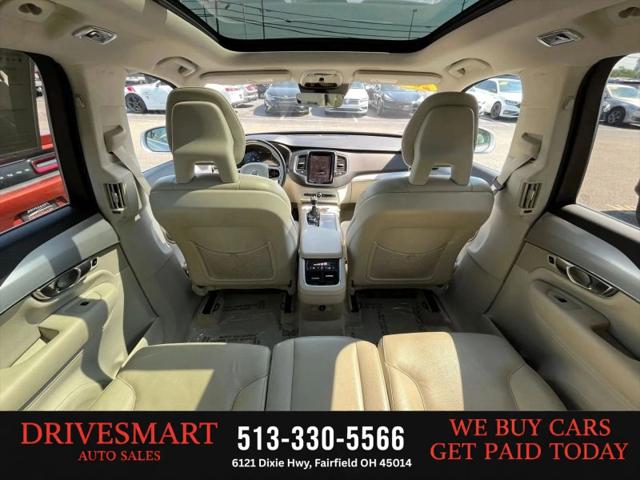 2016 Volvo XC90 T6 Momentum