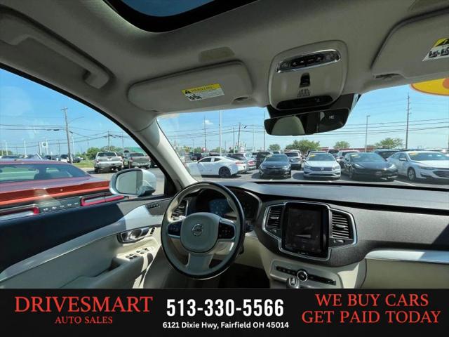 2016 Volvo XC90 T6 Momentum
