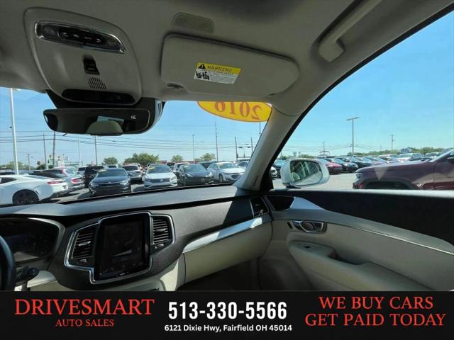 2016 Volvo XC90 T6 Momentum