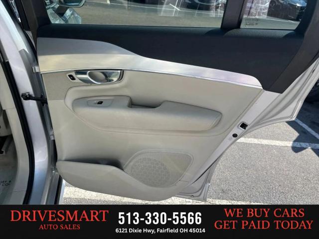 2016 Volvo XC90 T6 Momentum