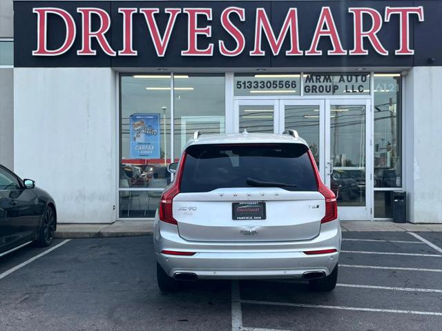 2016 Volvo XC90 T6 Momentum