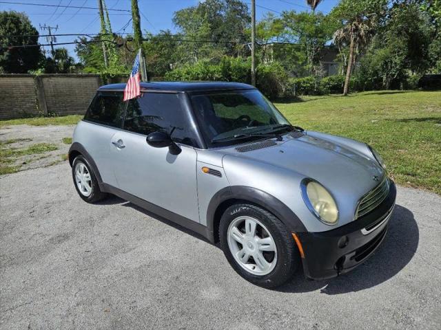 2006 MINI Cooper Base