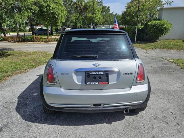 2006 MINI Cooper Base