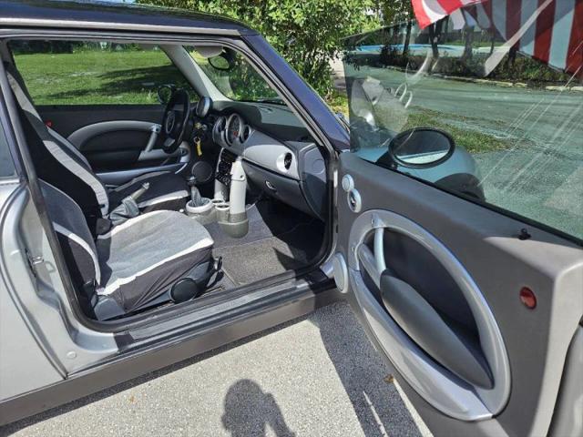 2006 MINI Cooper Base