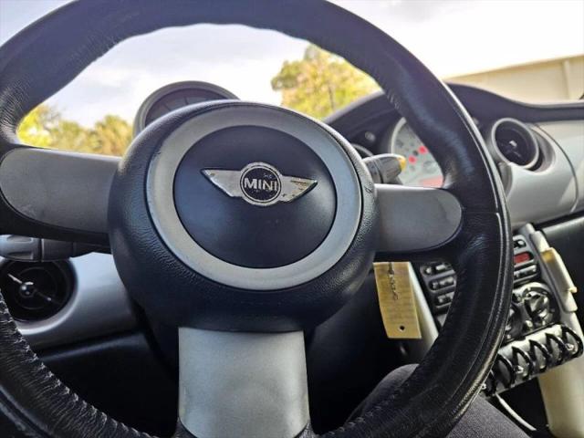 2006 MINI Cooper Base