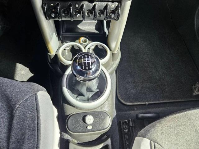 2006 MINI Cooper Base
