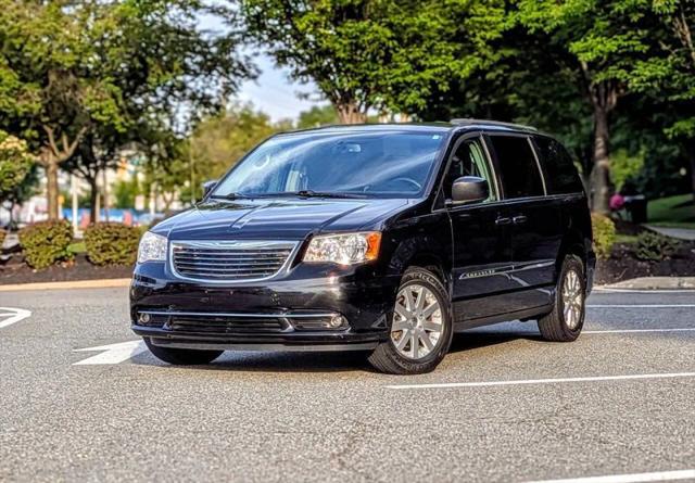 2014 Chrysler Town & Country Touring for sale in Garfield, NJ