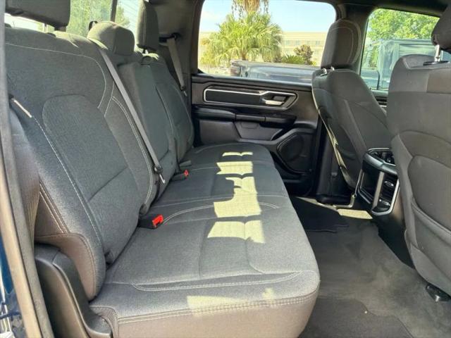 2020 Ram 1500 Big Horn Crew Cab 4x4 5'7" Box