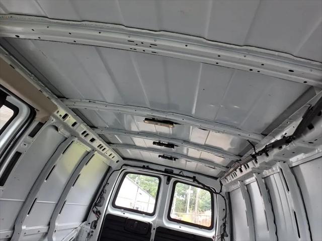 2021 GMC Savana Cargo RWD 2500 Extended Wheelbase Work Van