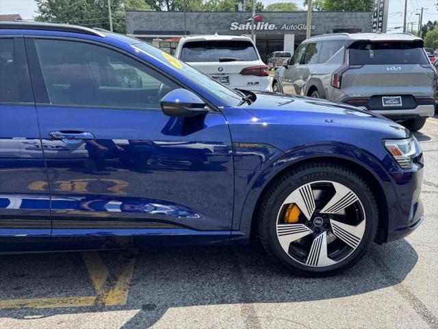 2022 Audi e-tron Premium Plus quattro