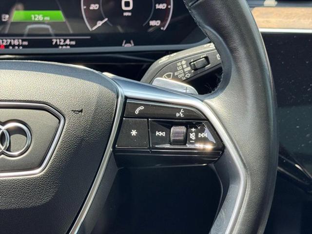 2022 Audi e-tron Premium Plus quattro