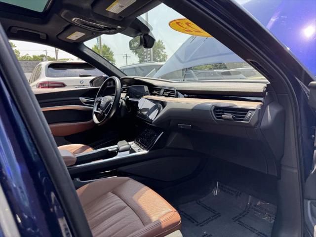 2022 Audi e-tron Premium Plus quattro