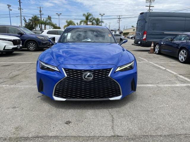 2023 Lexus IS 300 300