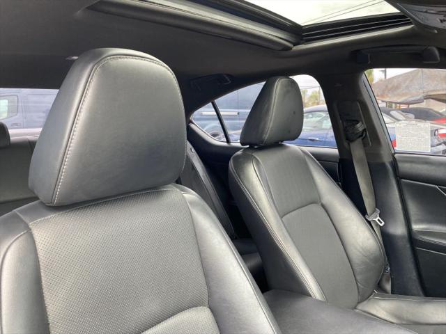 2023 Lexus IS 300 300