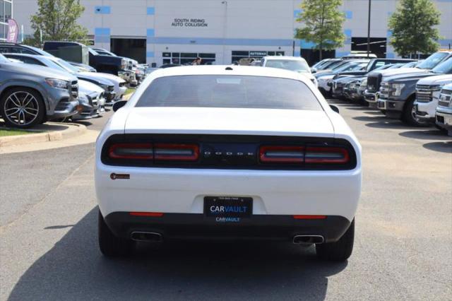 2016 Dodge Challenger SXT
