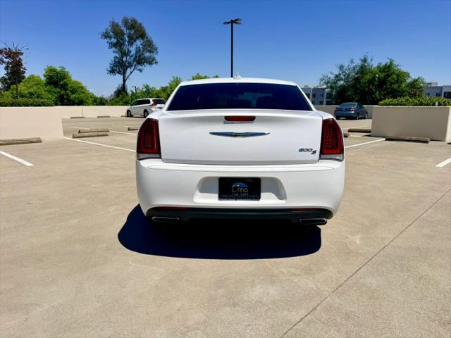 2016 Chrysler 300 300S