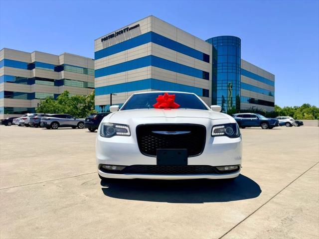 2016 Chrysler 300 300S