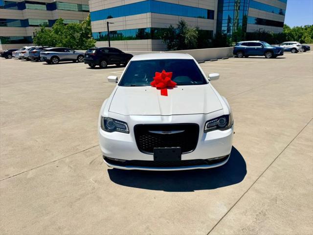2016 Chrysler 300 300S