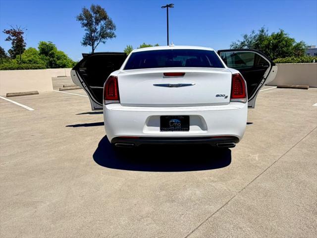 2016 Chrysler 300 300S