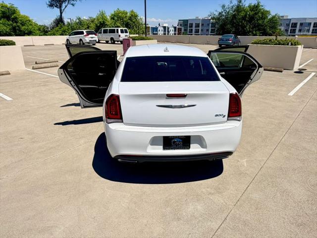 2016 Chrysler 300 300S
