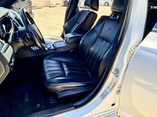 2016 Chrysler 300 300S