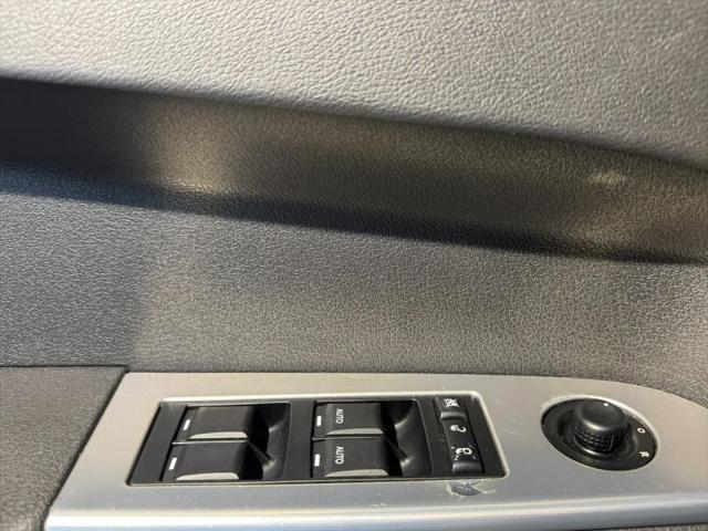 2008 Jeep Commander Sport