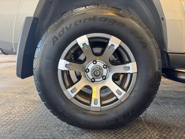 2008 Jeep Commander Sport