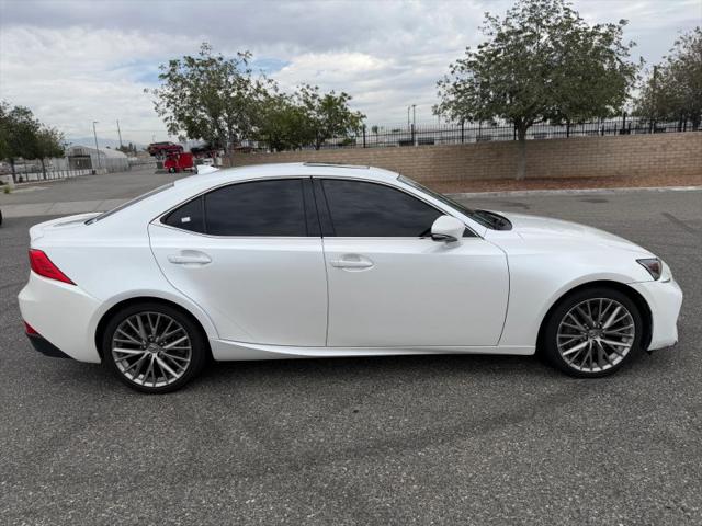 2017 Lexus IS 200t 200t