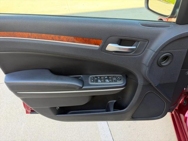 2012 Chrysler 300 300