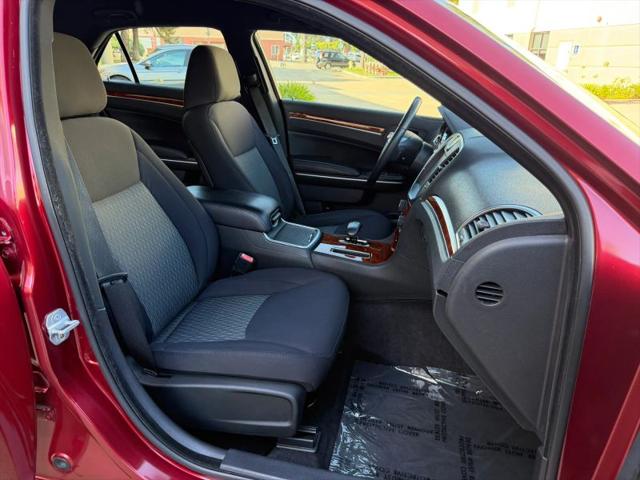 2012 Chrysler 300 300